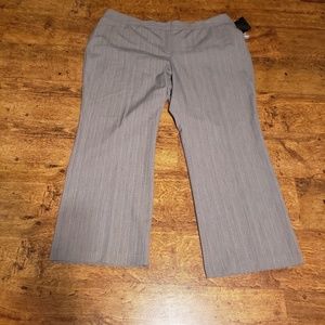 NWT.. Alfani Woman Plus Size Career Pants Size 24W